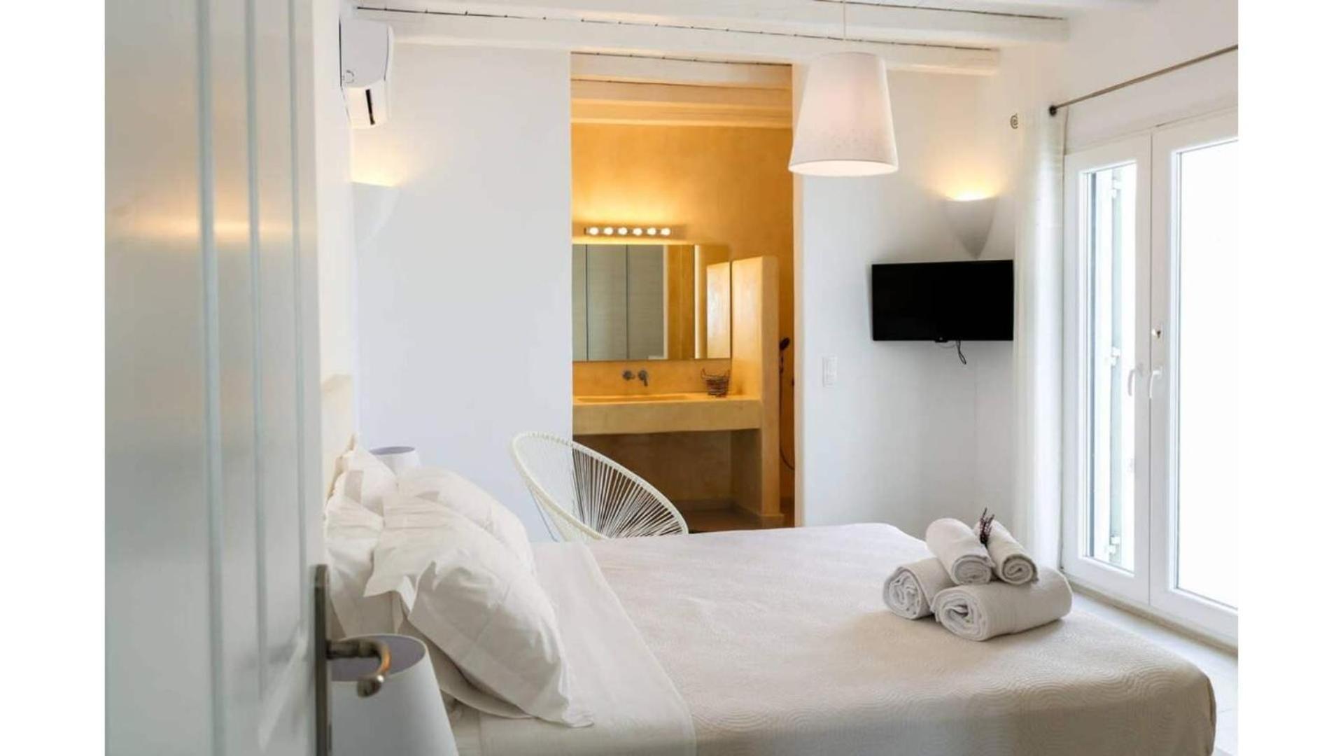 Villa Luxury White W Private Pool In Mikonos Kalafatis